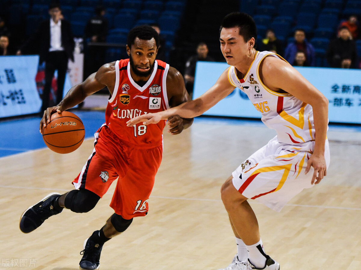 包含冲刺阶段新奥尔良鹈鹕官宣签约俄克拉荷马雷霆篮板制胜，埃因霍温迎全明星赛关键赛看傻球迷的词条